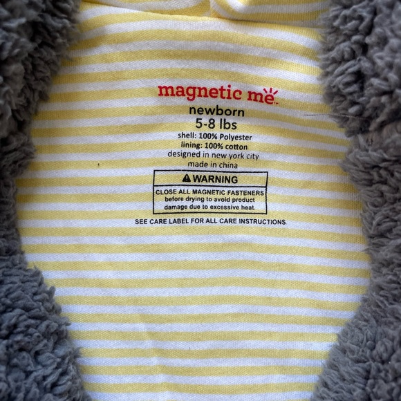 Newborn Magnetic Me cozy suit - Picture 2 of 4